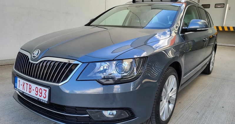 Skoda Superb cena 42558 przebieg: 359859, rok produkcji 2015 z Hel małe 781